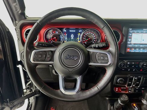 Used 2022 Jeep Wrangler Unlimited Rubicon w/ Steel Bumper Group AWD/4WD image 13