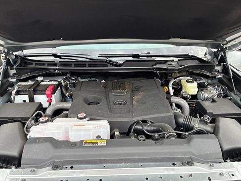 New 2026 Toyota Tundra Limited RWD image 31