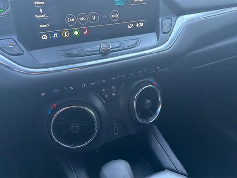 Used 2024 Chevrolet Blazer LT image 28
