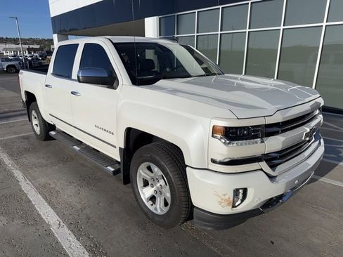 Used 2018 Chevrolet Silverado 1500 LTZ Z71 w/ LTZ Plus Package image 3