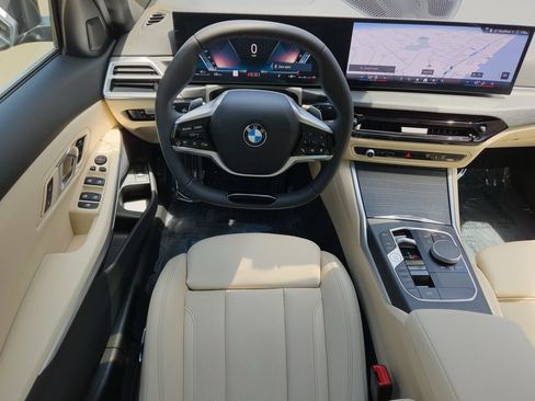 Used 2025 BMW 330i Sedan w/ Convenience Package image 22