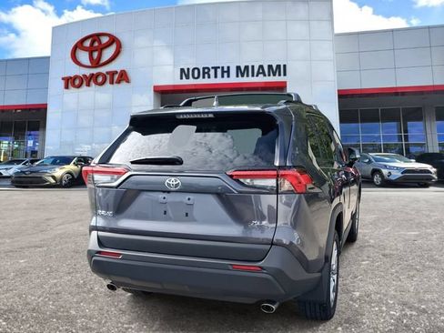 Used 2025 Toyota RAV4 XLE Premium FWD image 4