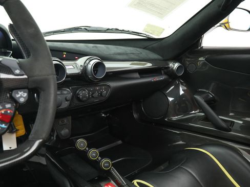 Used 2014 Ferrari LaFerrari image 44