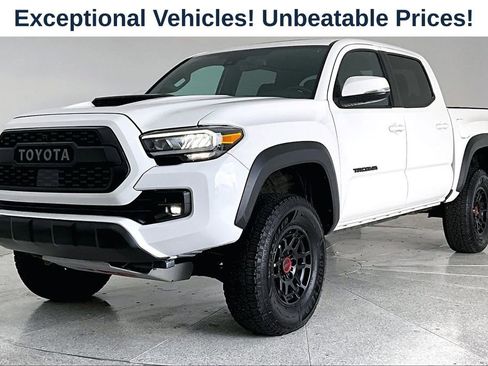 Used 2023 Toyota Tacoma TRD Pro AWD/4WD image 13