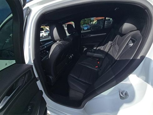 Used 2023 Alfa Romeo Stelvio Veloce AWD/4WD image 15