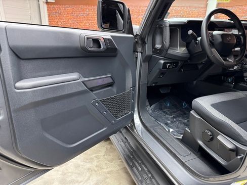 Used 2025 Ford Bronco Big Bend image 9