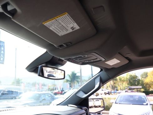 Used 2024 GMC Sierra 1500 SLT image 13