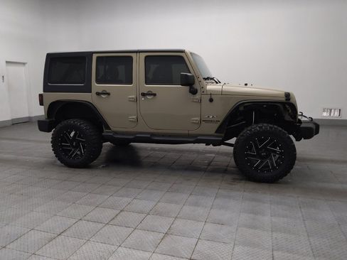 Used 2017 Jeep Wrangler Unlimited Sahara w/ Dual Top Group image 11