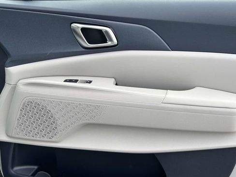 New 2026 Kia Carnival SX FWD image 17