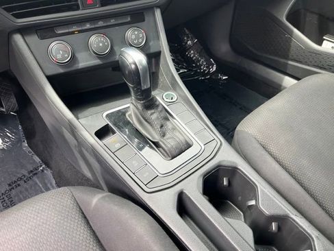 Used 2019 Volkswagen Jetta FWD image 24