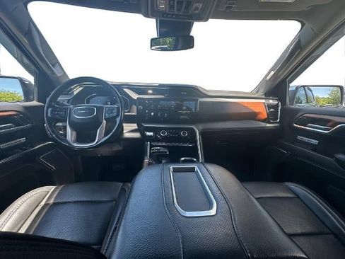 Used 2022 GMC Sierra 1500 Denali AWD/4WD image 19