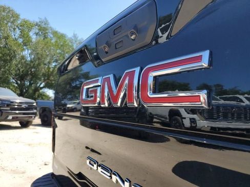 New 2026 GMC Sierra 2500 Denali w/ Denali Reserve Package AWD/4WD image 7