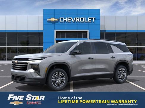 New 2026 Chevrolet Traverse LT FWD image 2