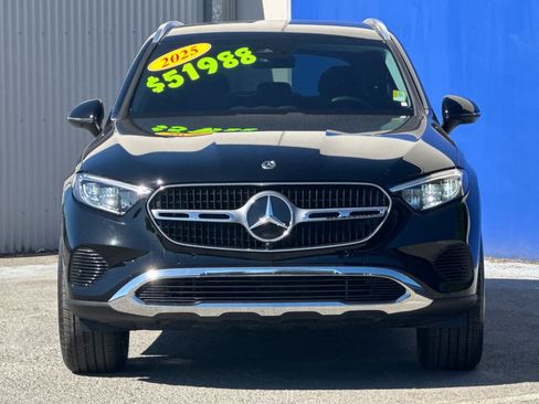 Used 2025 Mercedes-Benz GLC 350e 4MATIC image 9