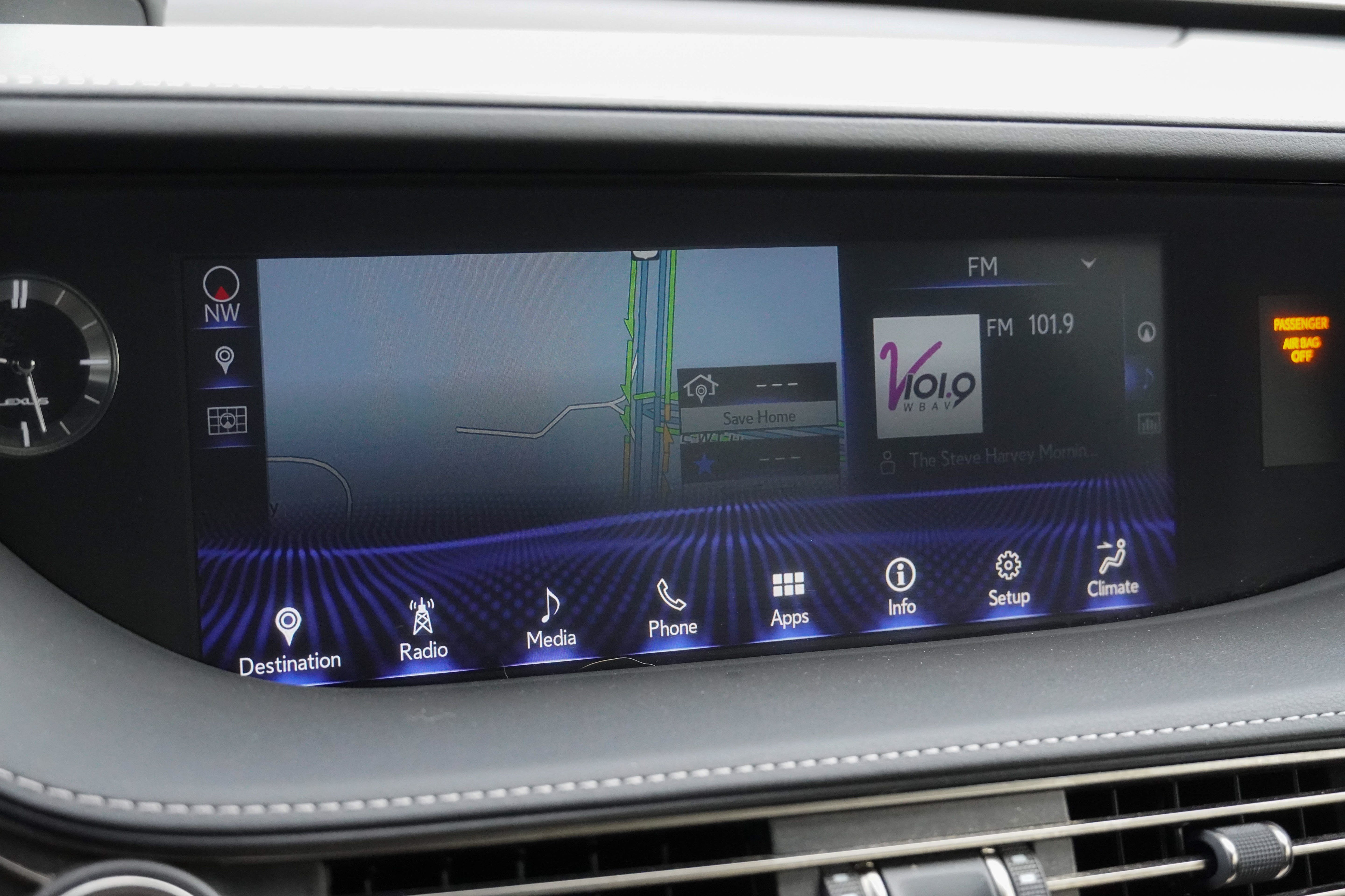 Used 2018 Lexus LS 500 F Sport w/ Accessory Package (Z2) RWD image 25
