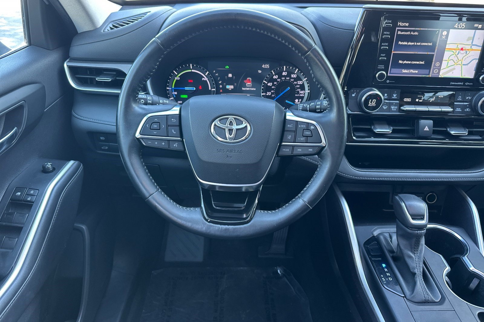 Used 2020 Toyota Highlander XLE AWD/4WD image 18