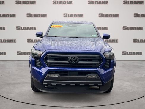 Used 2025 Toyota Tacoma SR5 AWD/4WD image 8