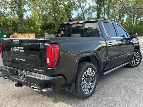 Used 2023 GMC Sierra 1500 Denali Ultimate AWD/4WD image 4