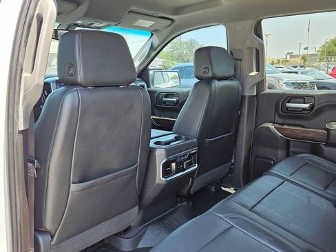 Used 2020 GMC Sierra 1500 SLT RWD image 17