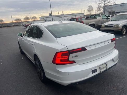 Used 2018 Volvo S90 T5 Momentum w/ Convenience Package image 7