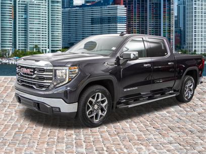 Used 2022 GMC Sierra 1500 SLT w/ SLT Premium Package