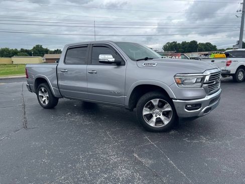 Used 2021 RAM 1500 Laramie AWD/4WD image 2