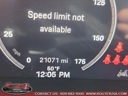 Used 2024 Porsche Cayenne image 38