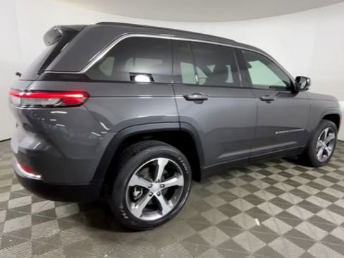 Used 2024 Jeep Grand Cherokee Limited 4xe AWD/4WD image 4