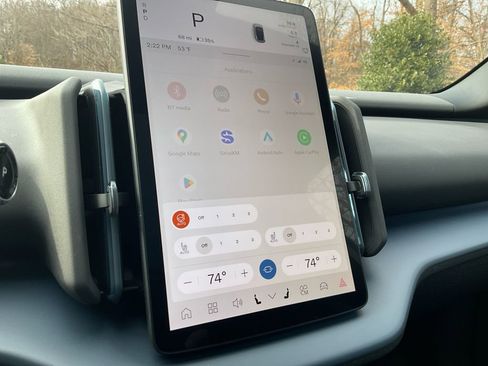 New 2026 Volvo EX30 Plus w/ Protection Package Premier image 21