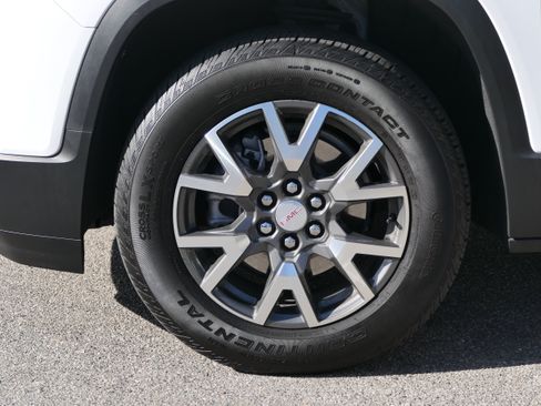 Used 2023 GMC Acadia SLE w/ Driver Convenience Package FWD image 10