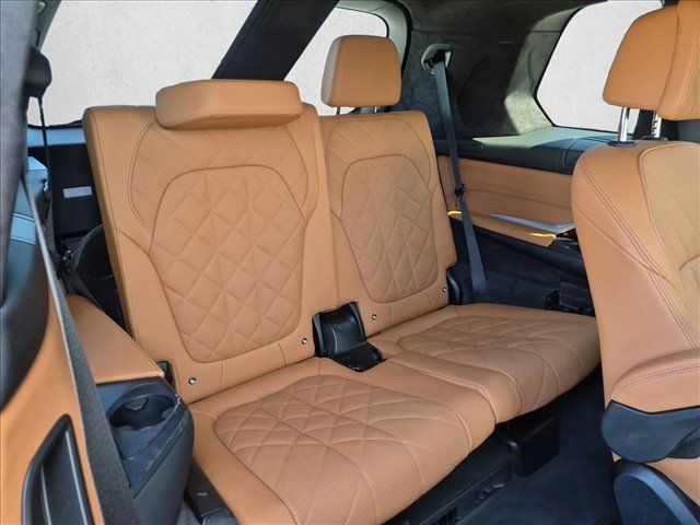 Certified 2024 BMW X7 xDrive40i w/ M Sport Package AWD/4WD image 20