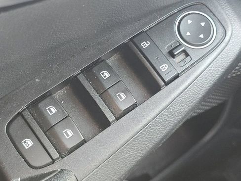 Used 2021 Kia Seltos S AWD/4WD image 22