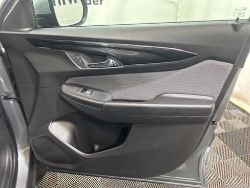 Used 2025 Chevrolet TrailBlazer LT w/ Driver Confidence Package image 12