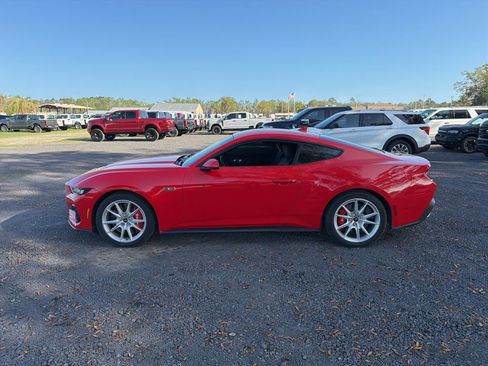 Used 2024 Ford Mustang GT Premium image 2