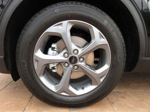 New 2025 Ford Escape ST-Line w/ Equipment Group 301A image 8