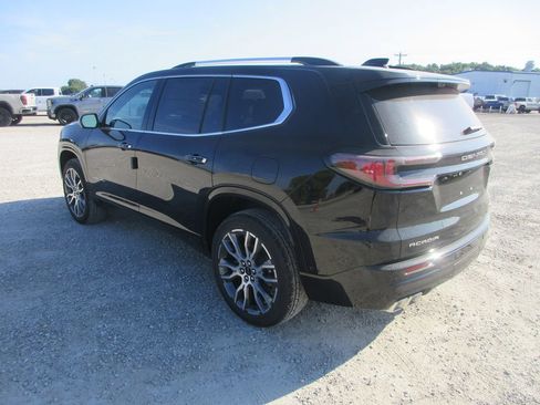 New 2026 GMC Acadia Denali Ultimate FWD image 6
