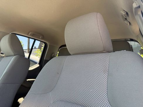 Used 2019 Nissan Frontier SV AWD/4WD image 22