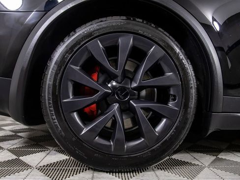 Used 2024 Tesla Model X Plaid image 27