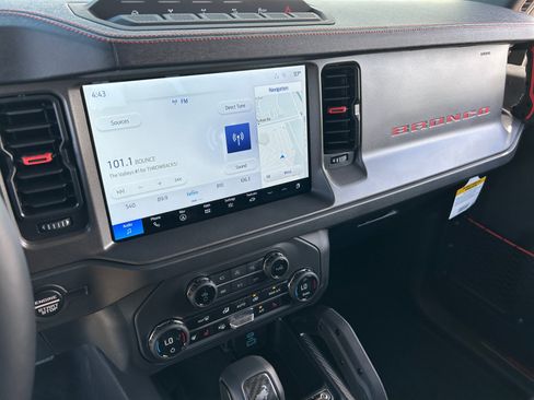 New 2025 Ford Bronco Raptor w/ Interior Carbon Fiber Pack AWD/4WD image 11