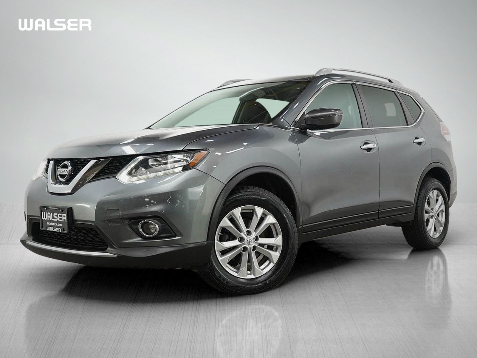 Used 2016 Nissan Rogue SV w/ SV Moonroof Package AWD/4WD image 1