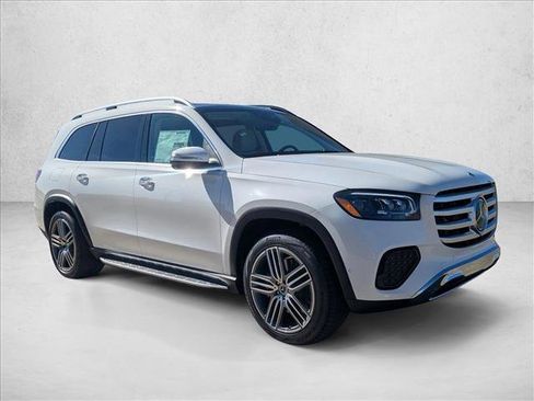 New 2026 Mercedes-Benz GLS 450 4MATIC image 3
