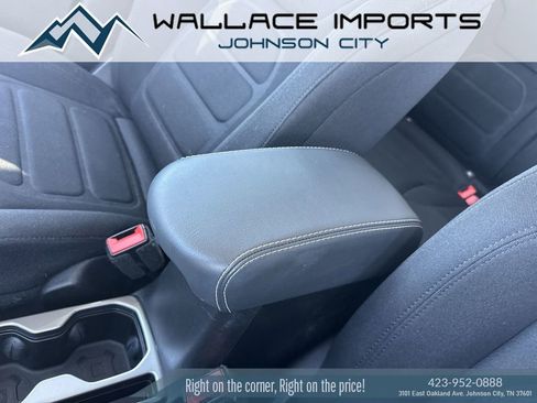 Used 2022 Jeep Renegade Latitude AWD/4WD image 19
