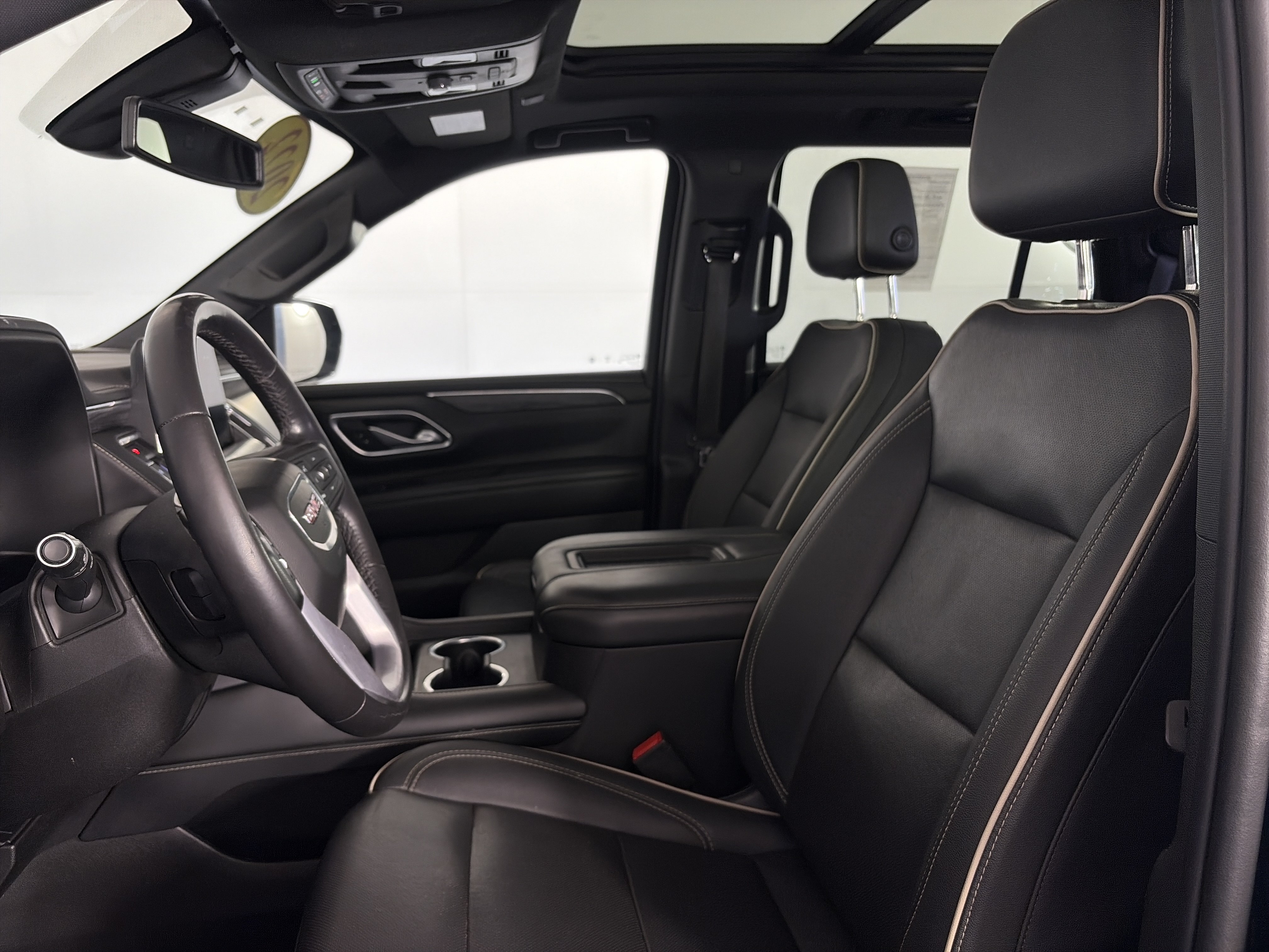 Used 2022 GMC Yukon SLT AWD/4WD image 6