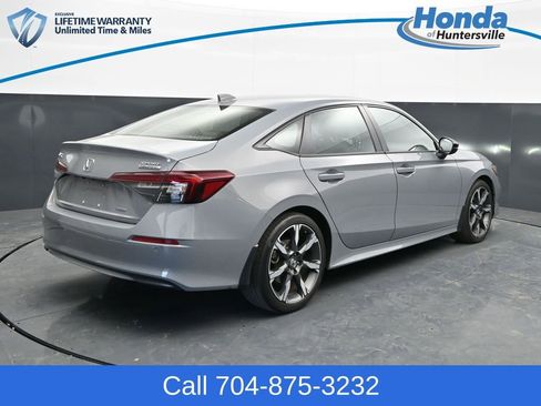 Used 2025 Honda Civic Sport Touring image 8