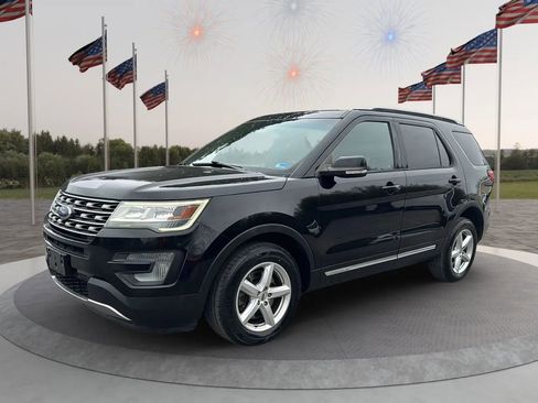 Used 2016 Ford Explorer XLT w/ Equipment Group 201A image 1
