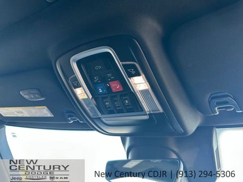 Used 2023 RAM 2500 Laramie AWD/4WD image 22