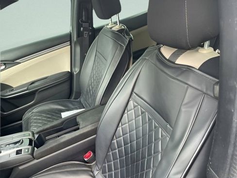 Used 2018 Honda Civic EX image 17