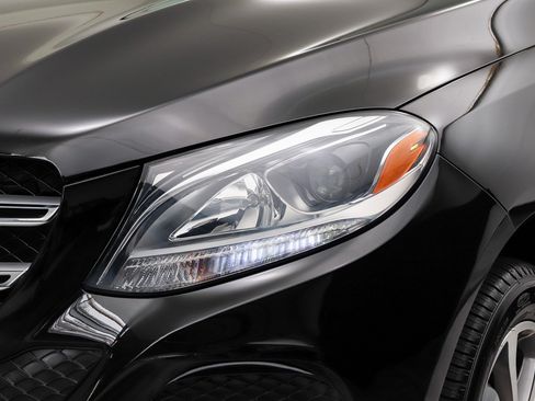 Used 2018 Mercedes-Benz GLE 350 image 11