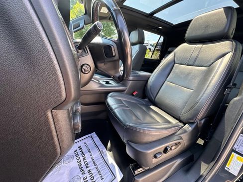 Used 2021 Chevrolet Tahoe RST w/ Luxury Package AWD/4WD image 14