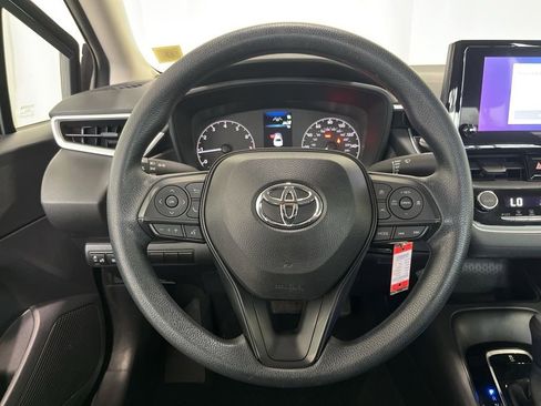 Used 2024 Toyota Corolla LE FWD image 5